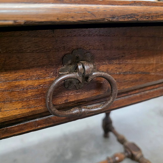 Image 1 of Frans Louis XIII stijl eiken tafel met lade, vroeg 18e eeuw