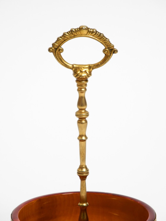 Image 1 of Schöne Nussschale von Aldo Tura aus rotem Ziegenleder und Messing aus den 1960er Jahren - Made in Italy