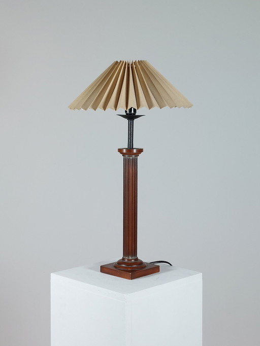 Lampada da tavolo vintage, lampada da comodino, decorazione a colonna, paralume plissettato in plastica