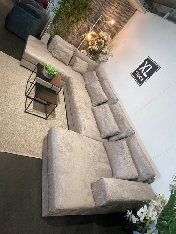 Image 1 of XL STOCK u bench beige gloss