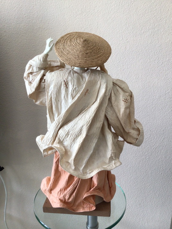 Image 1 of Bambola giapponese di carta fatta a mano di 75 anni