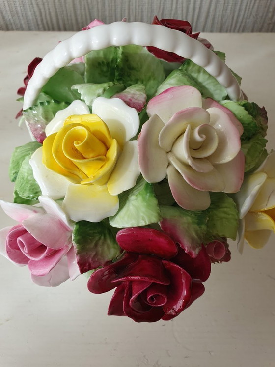 Image 1 of Royal Doulton Porzellan-Blumenkorb – 17 x 13 x 11 cm
