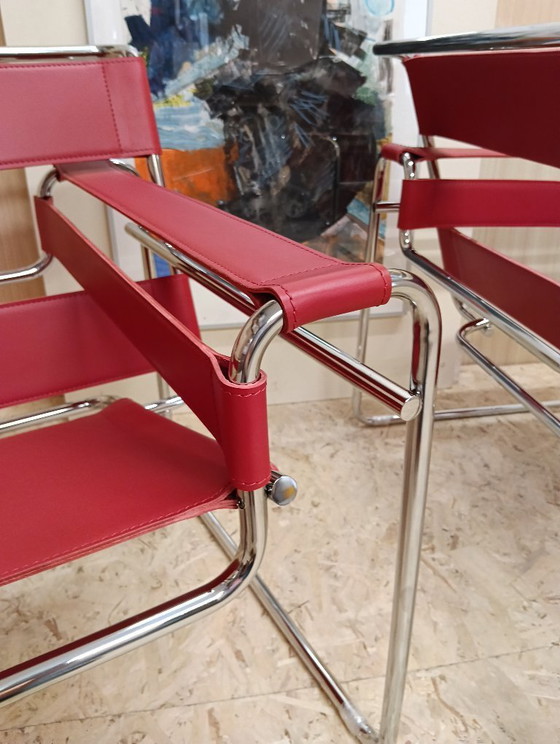Image 1 of KNOLL Studio Set van 2 WASSILY B3 fauteuils (NIEUW) in rood leer
