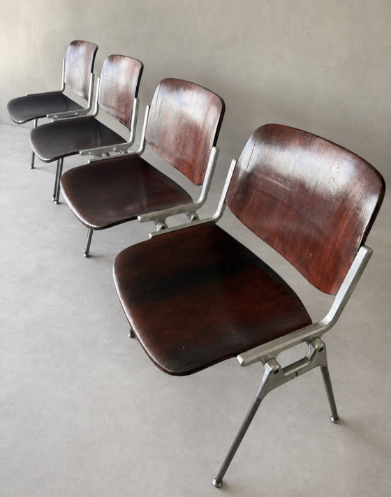 Image 1 of 4 vintage Castelli stoelen, bruin hout, prachtig patina