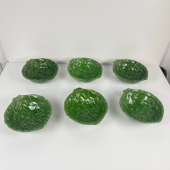 Image 1 of Vintage saladeset van groene artisjokbladeren met saladekom + 6 schalen, jaren 70