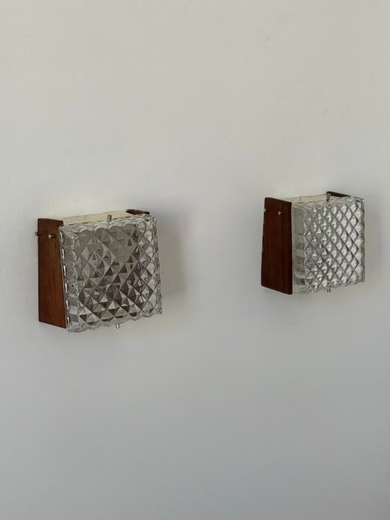 Een paar vintage wandlampen van hout en gehard glas, Frankrijk, 1970 (photo 6 of 9)