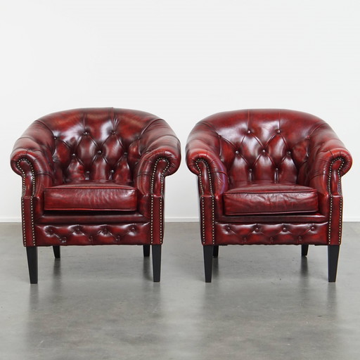 2 x Fauteuil club chesterfield en cuir de vachette anglais de couleur rouge