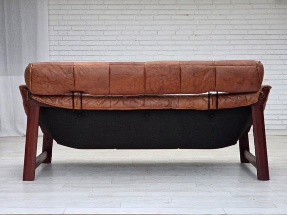 Image 1 of Anni '70, design norvegese di Jan Erik Lindgren, divano a due posti modello "Amazon".