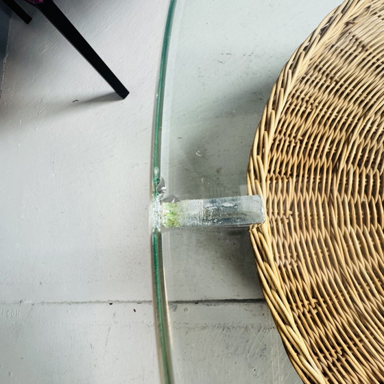 Image 1 of Mesa de centro de los años 70 de cristal, cromo y mimbre