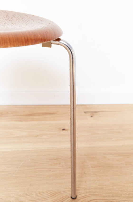 Image 1 of Tripod Stool 3170 the Dot for Fritz Hansen by Arne Jacobsen