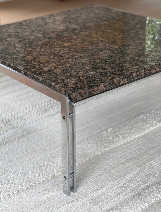 Image 1 of Tavolino in pietra naturale