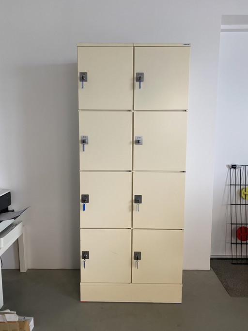 Lokkerkast Met Sleutels Van Oostwoud – opbergkast, Metal