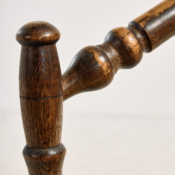 MK11200 Dreibeiniger Eichen Sessel – Wood (photo 8 of 16)