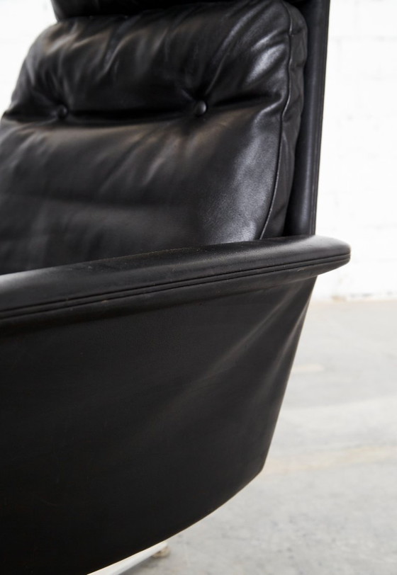 Poltrona e poggiapiedi vintage Sedia Club di Horst Bruning per COR – Poltrone, Leather (photo 5 of 19)