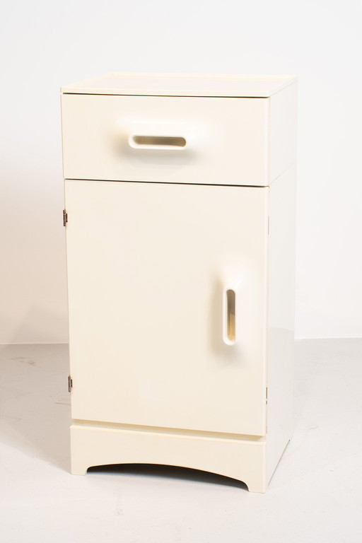 Marc Held kastje voor Prisunic