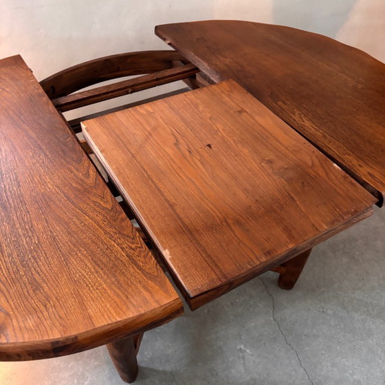 Image 1 of Mesa extensible con 8 sillas