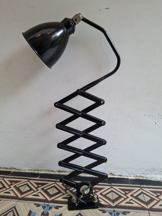 Vintage industrial scissor lamp, 1930s – agi, Wall lights, Metal (photo 2 of 12)
