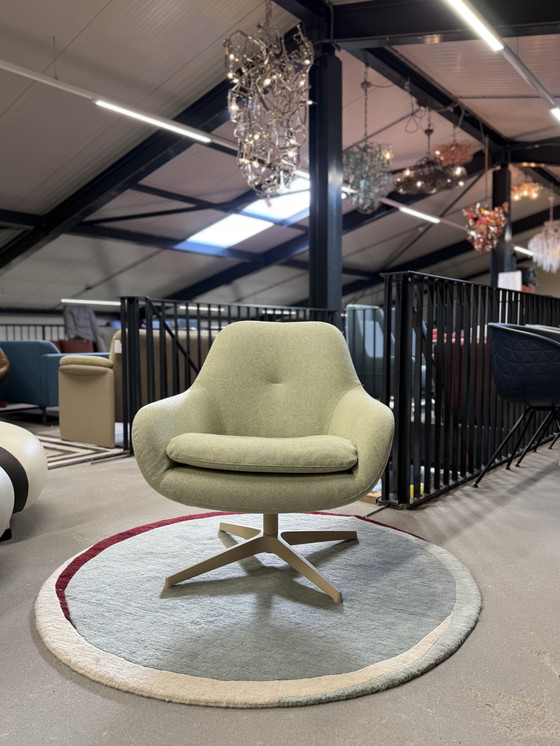 Image 1 of Leolux Pode Armchair Fabric Design Swivel Chair