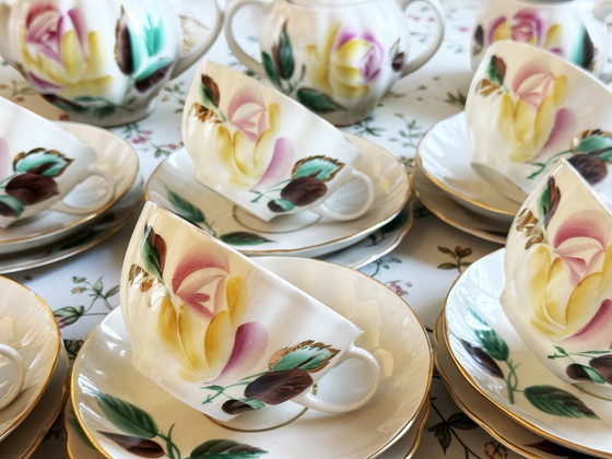 Image 1 of Lomonossow – Porzellan-Teeservice mit handbemalten Rosen