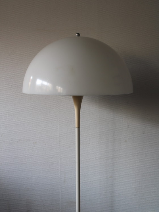 Image 1 of Lampadaire danois vintage « Panthella » de Louis Poulsen