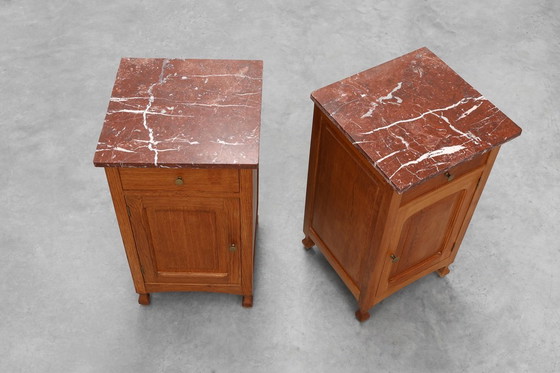 Image 1 of Pair of French Art Deco Nightstands in oak with marble tops, 1930s 