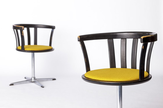 Image 1 of Paar Vintage draaistoelen - jaren 1970 Duits ontwerp - zwart gelakt beuken & chroom - gele bekleding - gerestaureerd Mid Century