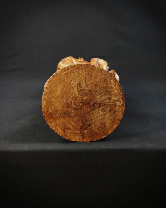 Image 1 of Estatua tallada en roble de la Virgen con el Niño Arte religioso alemán Siglo XX