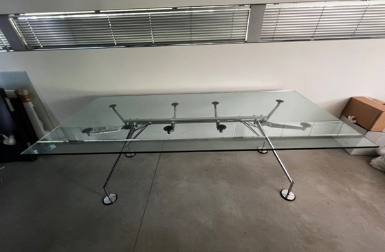 Image 1 of Nomos Tisch von Tecno – entworfen vom Architekten Norman Foster
