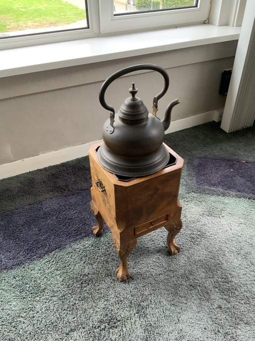 Antique Tea Stove with Kettle – decoratieve objecten, Metal, Wood (photo 2 of 6)