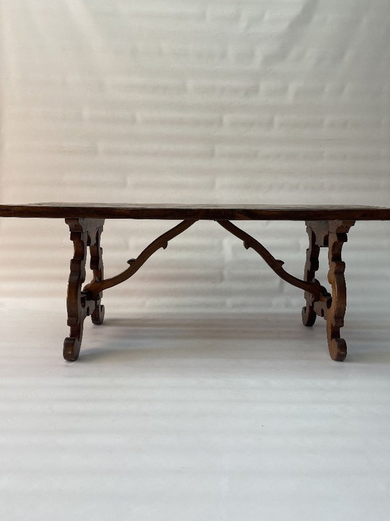 Set da pranzo degli anni '60 di provenienza italiana, realizzato in legno massello di noce. – Wood, Vintage (photo 13 of 16)