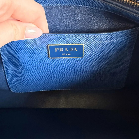 Prada Saffiano Leather Open Promenade Satchel – Borse a spalla (photo 21 of 23)