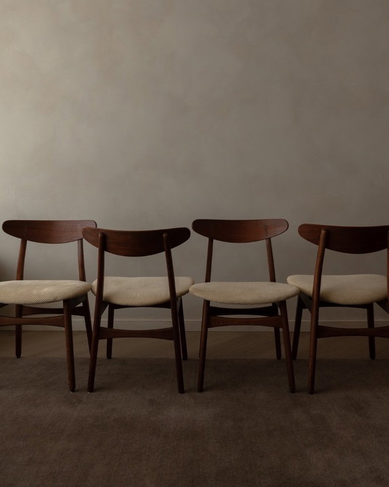 Image 1 of Set di 4 sedie da pranzo CH30 di Hans J. Wegner per Carl Hansen & Søn