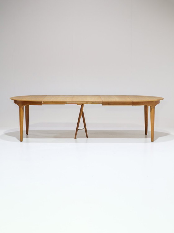 Image 1 of Tavolo da pranzo allungabile Henning Kjaernulf modello 62 rovere Sorø