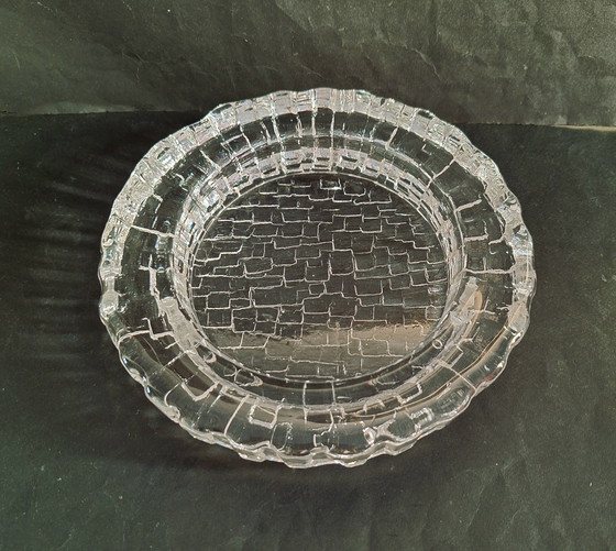 Image 1 of Pukeberg Glasbruk Sweden zware design ice glass schaal. Jaren 1960-1970. 