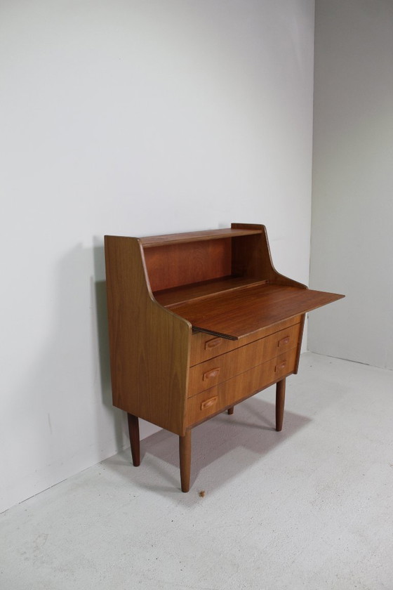 Image 1 of Vintage secretaire, bureau, wandkast Deens Design