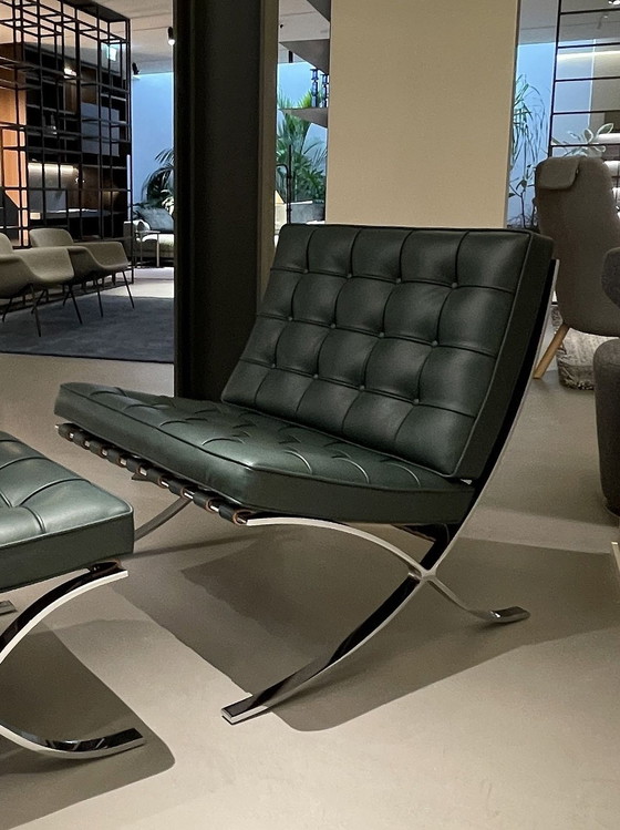 Image 1 of Knoll Set Barcelona New-Never Used Black Leather Design by Ludwig Mies Van Der Rohe and Lilly Reich 1929