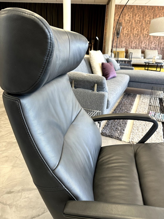 Image 1 of Zwarte fauteuil van Konform