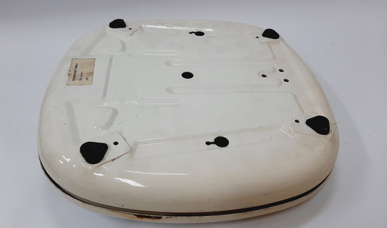 Image 1 of Vintage analog mechanical personal weighing scale "LUNA 3" 