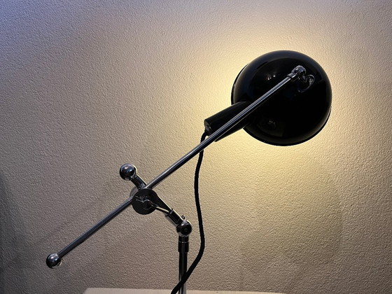 Preciosa lámpara de mesa diseño Bauhaus de Tecnolumen – Lámparas de mesa, Metal (photo 8 of 9)