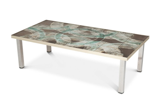 Table basse à plateau en céramique et chromé. Années 1970.