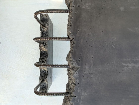 Image 1 of Wallavibe - D.B - Tavolino da caffè - Tavolo a L - Stile brutalista - Mobile scultoreo