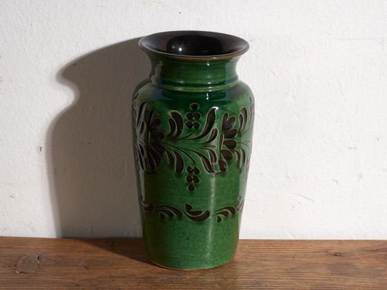 Vintage Glazed Ceramic Vase, Central Europe, circa 1950, Green (photo 7 of 7)