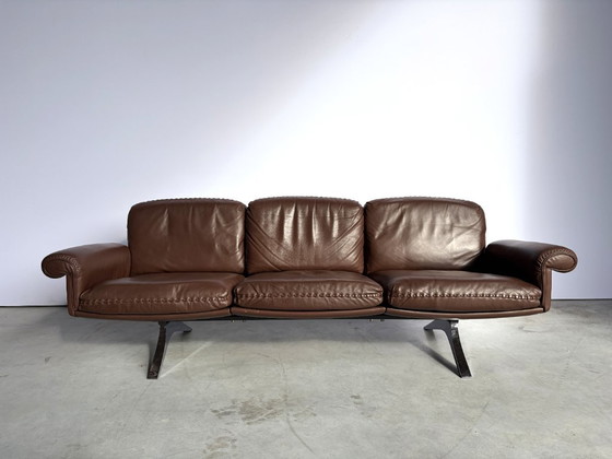 Divano De Sede DS31 in pelle marrone, anni '70 – Divani, Metallo (photo 9 of 10)