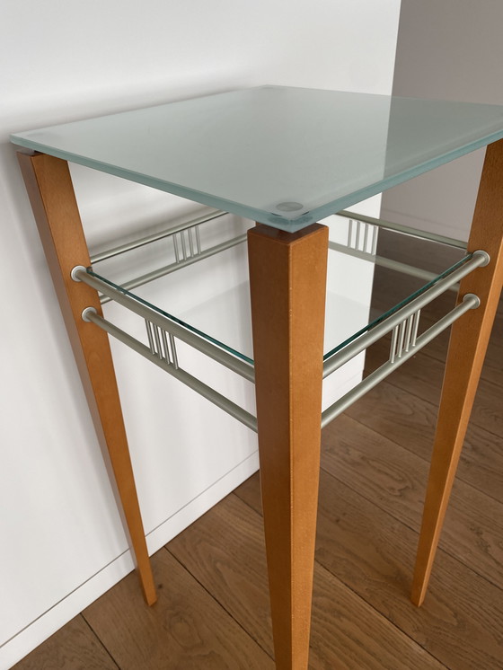 Image 1 of Mesa auxiliar retro de alto diseño