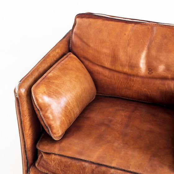 Fauteuil Club Vintage de Roche Bobois. Cuir de buffle camel. France, années 1980. – Leather (photo 11 of 19)