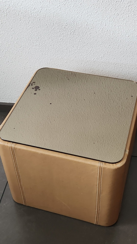 De Sede 66 – Coffee tables, Glass, Leather (photo 7 of 7)