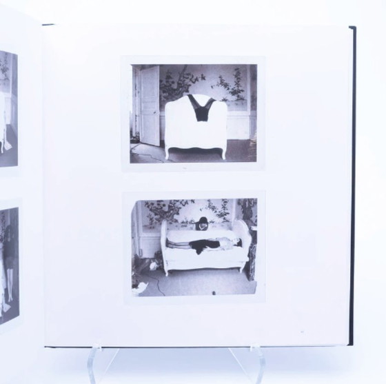 Image 1 of Guy Bourdin, Een boodschap voor jou. Originele editie.