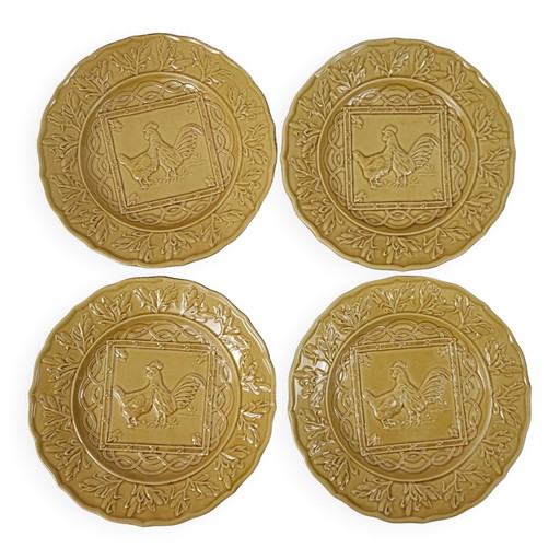 4 Bordallo Majolika-Essteller