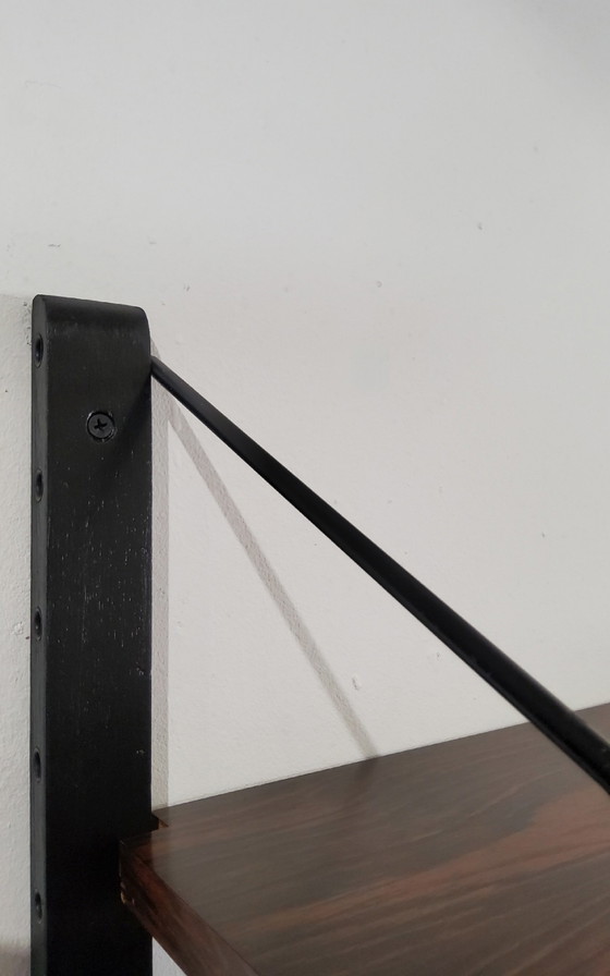 Image 1 of Estantería de pared danesa de teca, estilo de mediados de siglo, de Royal para Poul Cadovius, década de 1960.