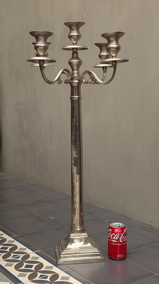 Grote kandelaar kaarshouder